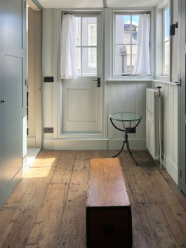 BARBARA WEISS ARCHITECTS